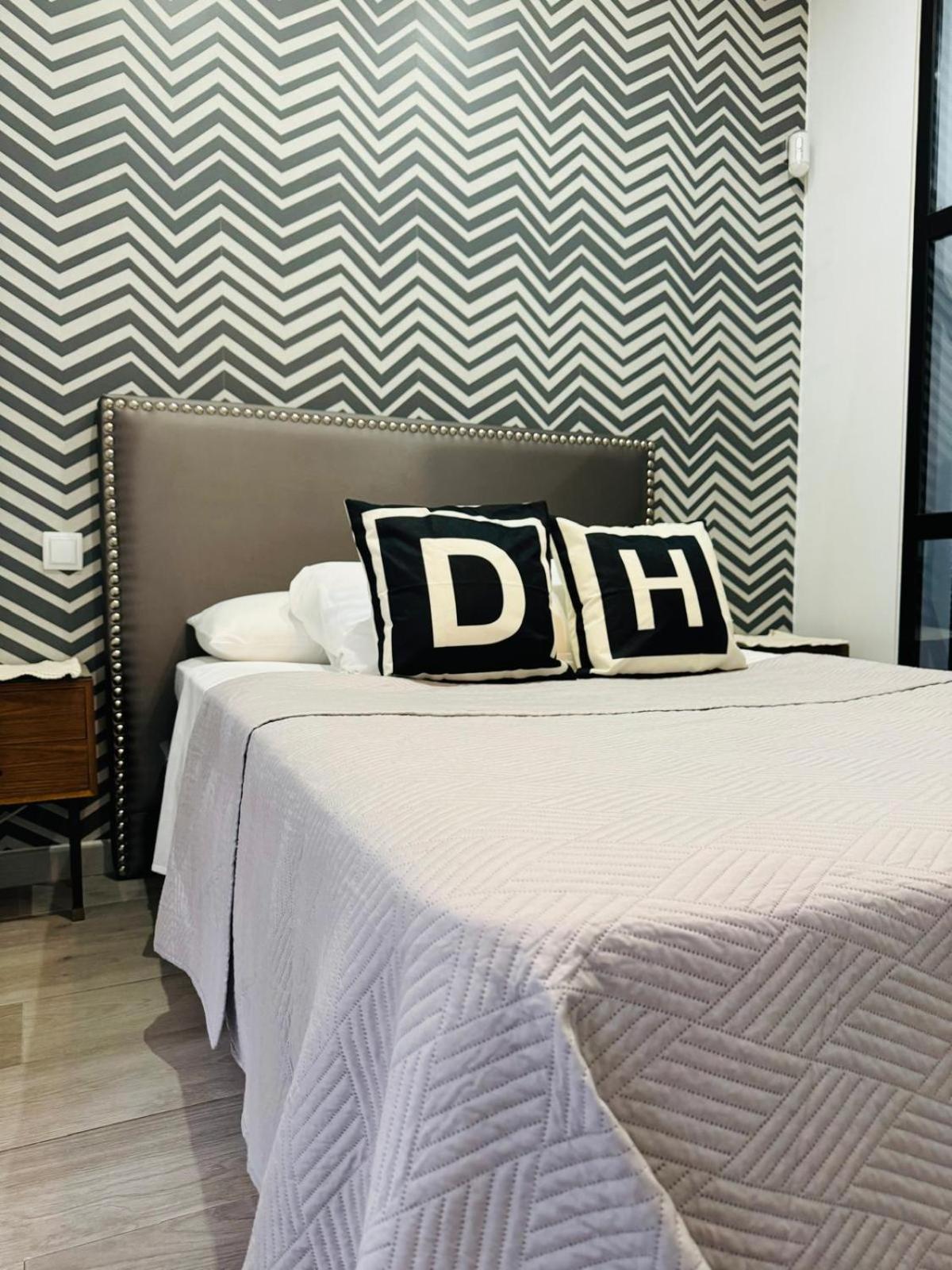 Dianthus House Apartment Мадрид Екстериор снимка