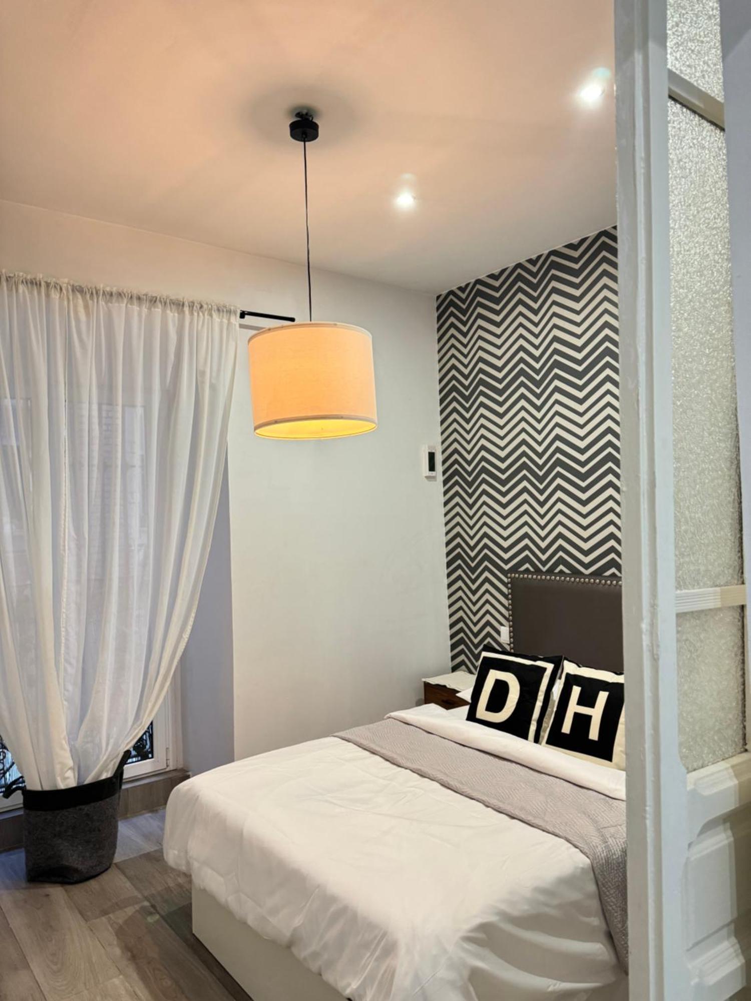 Dianthus House Apartment Мадрид Екстериор снимка