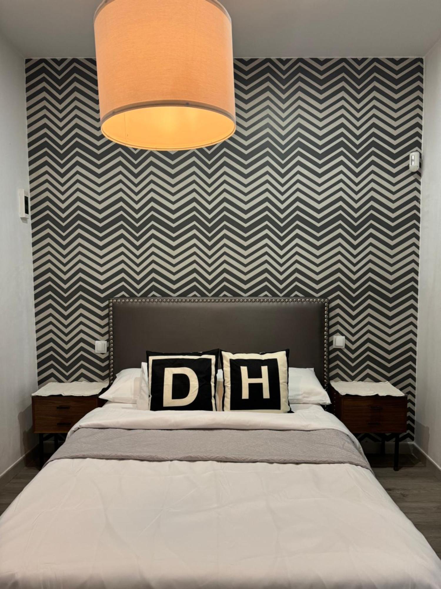 Dianthus House Apartment Мадрид Екстериор снимка