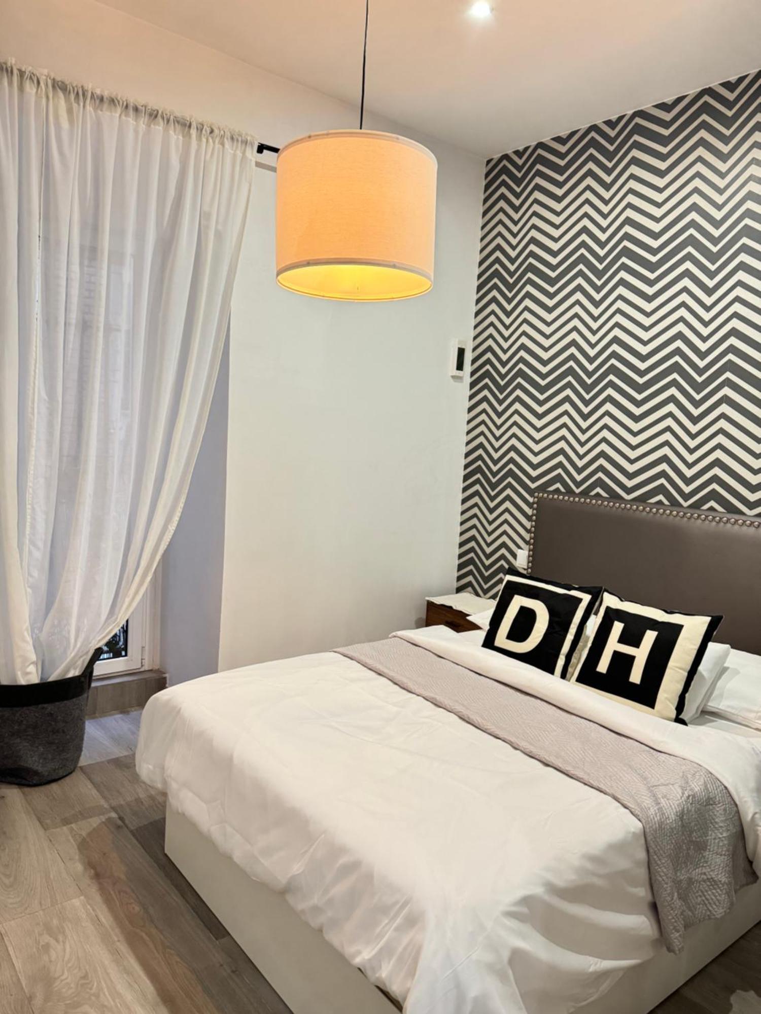Dianthus House Apartment Мадрид Екстериор снимка