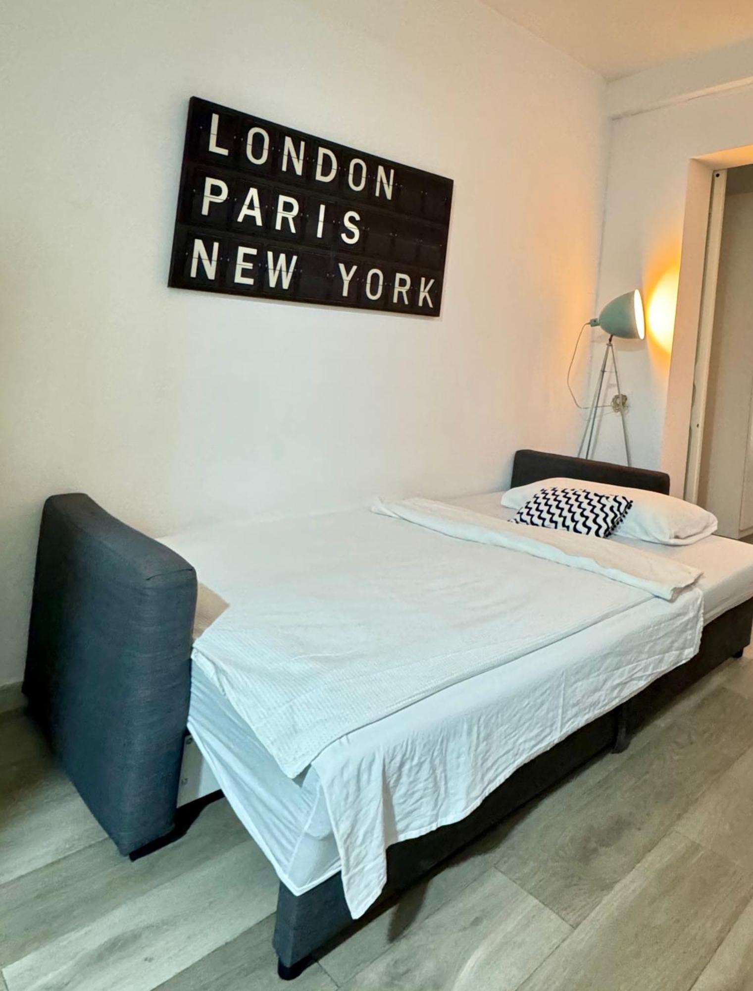 Dianthus House Apartment Мадрид Екстериор снимка