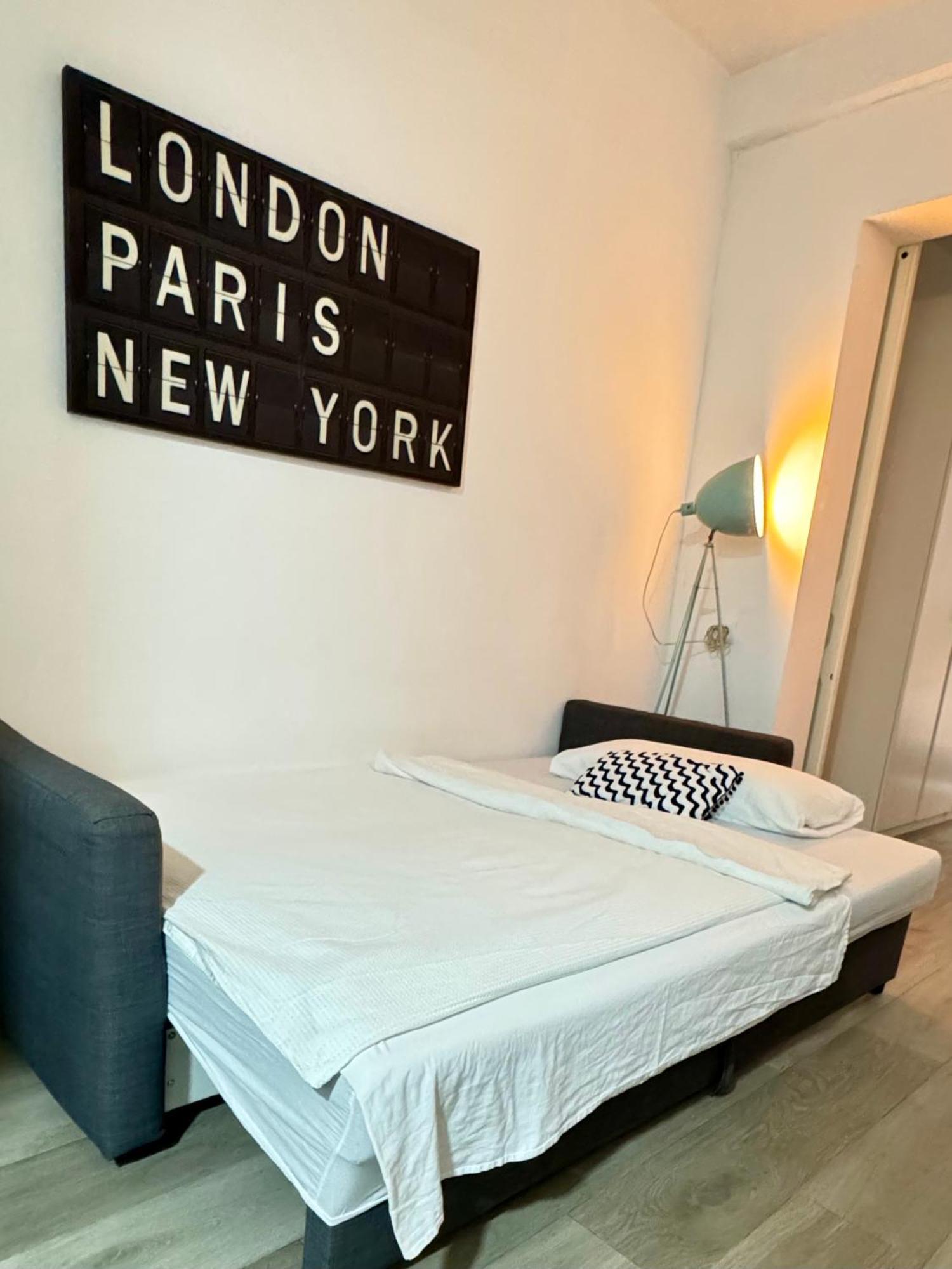 Dianthus House Apartment Мадрид Екстериор снимка