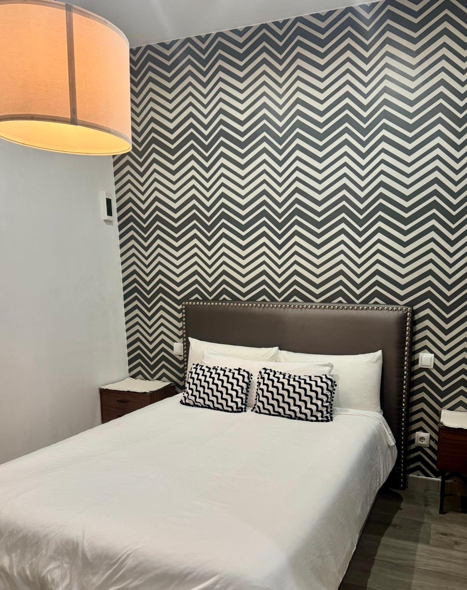Dianthus House Apartment Мадрид Екстериор снимка